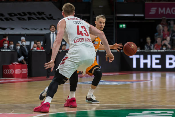 援和其他运 援和其他运